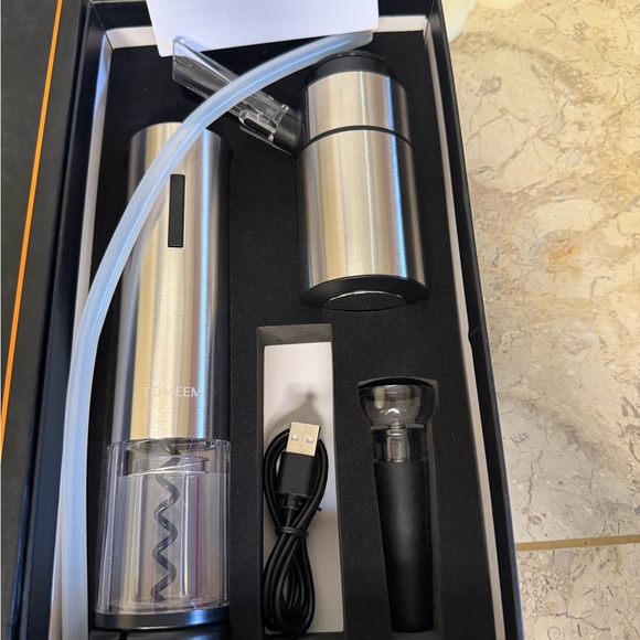 Black Electric Wine Opener Set - Picture 2 of 2